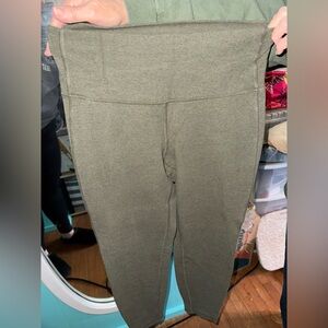 Green capri leggings